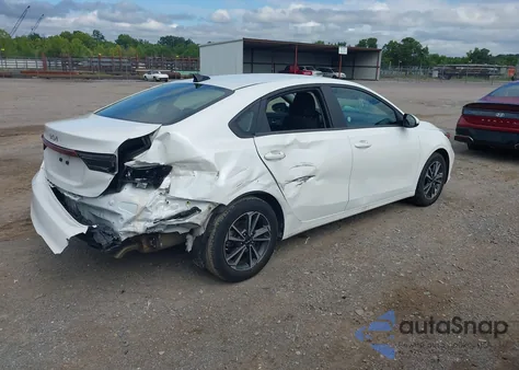 2024 Kia Forte Lxs из США, поврежденный, VIN 3KPF24AD1RE745986